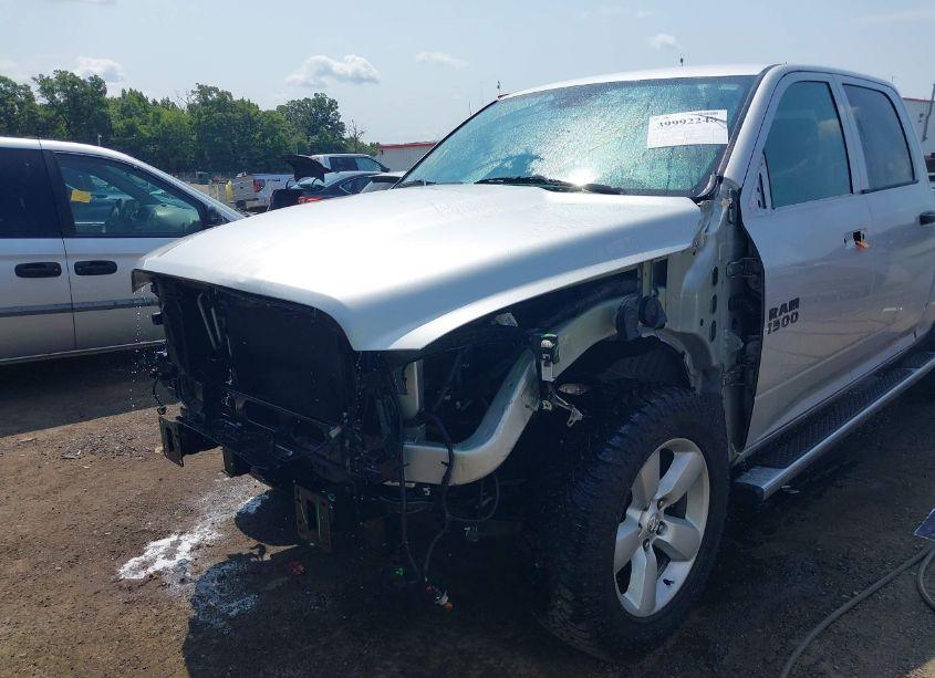 Photo 6 of 2016 Ram 1500 EXPRESS (VIN 1C6RR6KT0GS182957)