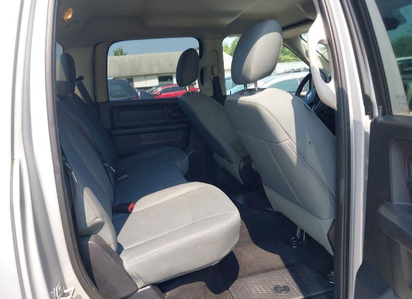 Photo 8 of 2016 Ram 1500 EXPRESS (VIN 1C6RR6KT0GS182957)