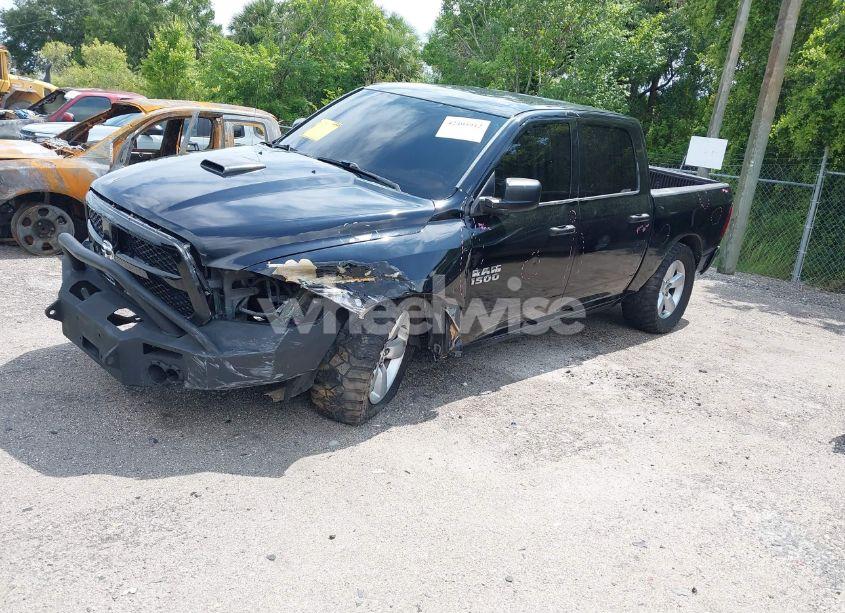 Photo 2 of 2014 Ram 1500 EXPRESS (VIN 1C6RR6KT1ES389144)