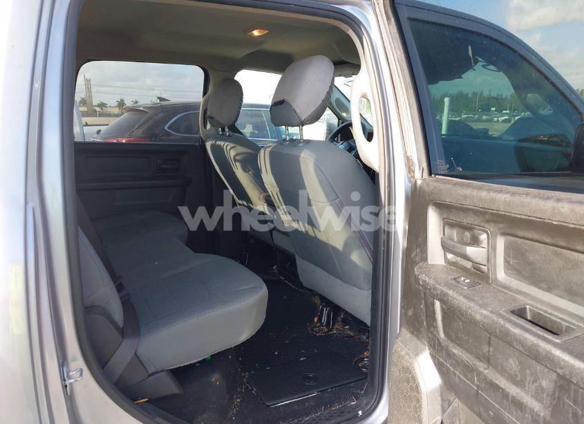 Photo 8 of 2019 Ram 1500 CLASSIC TRADESMAN 4X2 5'7 BOX (VIN 1C6RR6KT1KS746771)