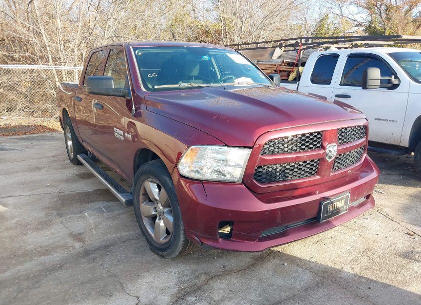 2016 Ram 1500 EXPRESS (VIN 1C6RR6KT2GS304797) main photo