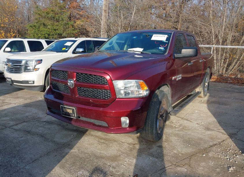Photo 2 of 2016 Ram 1500 EXPRESS (VIN 1C6RR6KT2GS304797)