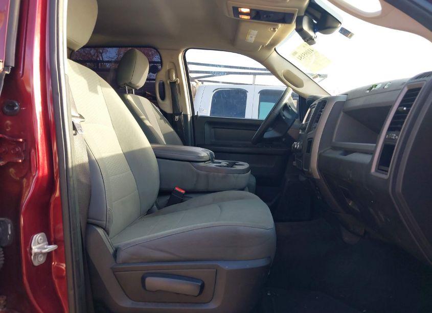 Photo 5 of 2016 Ram 1500 EXPRESS (VIN 1C6RR6KT2GS304797)