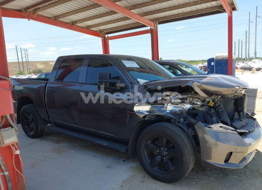 Photo 14 of 2018 Ram 1500 EXPRESS 4X2 5'7 BOX (VIN 1C6RR6KT3JS305402)