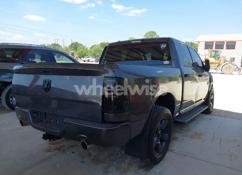 Photo 4 of 2018 Ram 1500 EXPRESS 4X2 5'7 BOX (VIN 1C6RR6KT3JS305402)