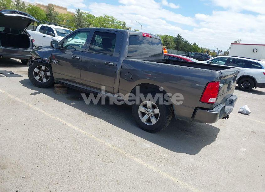 Photo 3 of 2018 Ram 1500 EXPRESS 4X2 5'7 BOX (VIN 1C6RR6KT7JS350875)