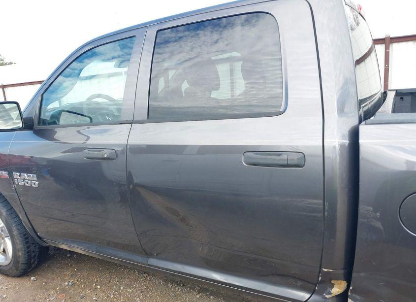 Photo 14 of 2017 Ram 1500 EXPRESS 4X2 5'7 BOX (VIN 1C6RR6KT9HS513519)