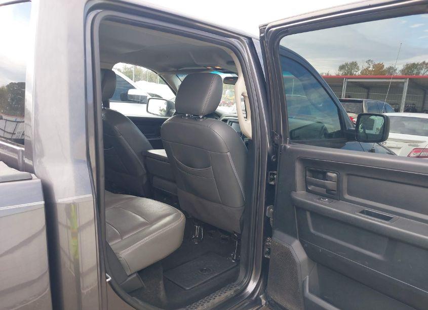 Photo 8 of 2017 Ram 1500 EXPRESS 4X2 5'7 BOX (VIN 1C6RR6KT9HS513519)