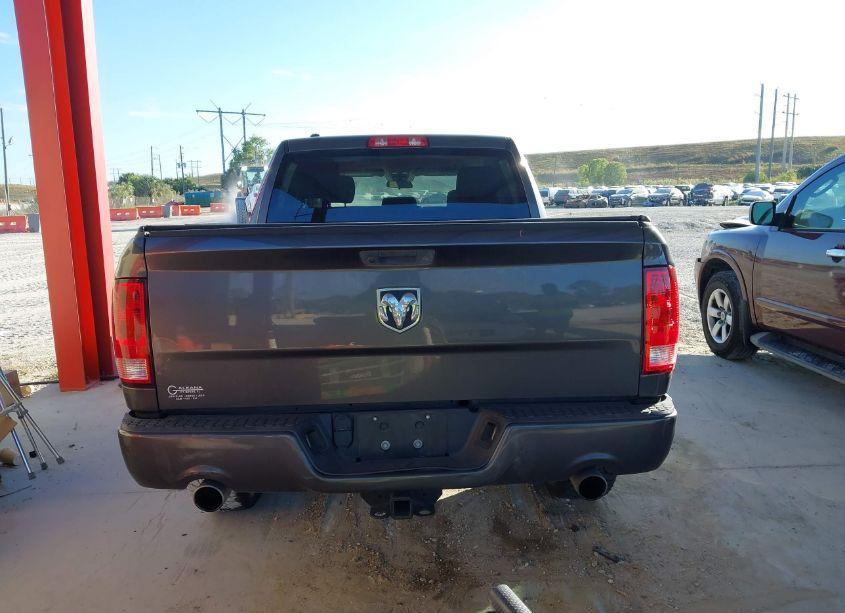 Photo 16 of 2018 Ram 1500 EXPRESS 4X2 5'7 BOX (VIN 1C6RR6KT9JS305386)