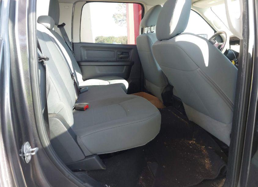 Photo 8 of 2018 Ram 1500 EXPRESS 4X2 5'7 BOX (VIN 1C6RR6KT9JS305386)