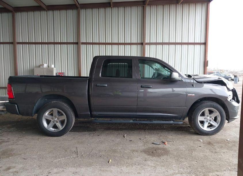 Photo 13 of 2014 Ram 1500 EXPRESS (VIN 1C6RR6KTXES311039)
