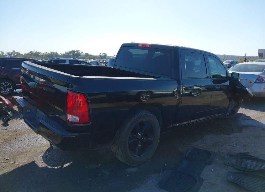 Photo 4 of 2017 Ram 1500 EXPRESS 4X2 5'7 BOX (VIN 1C6RR6KTXHS524058)