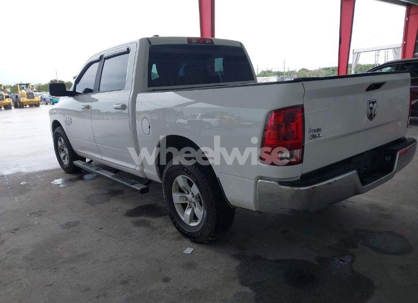 Photo 3 of 2021 Ram 1500 CLASSIC SLT 4X2 5'7 BOX (VIN 1C6RR6LG0MS533587)