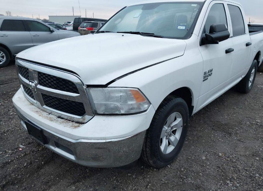 Photo 2 of 2022 Ram 1500 CLASSIC SLT 4X2 5'7 BOX (VIN 1C6RR6LG0NS198154)