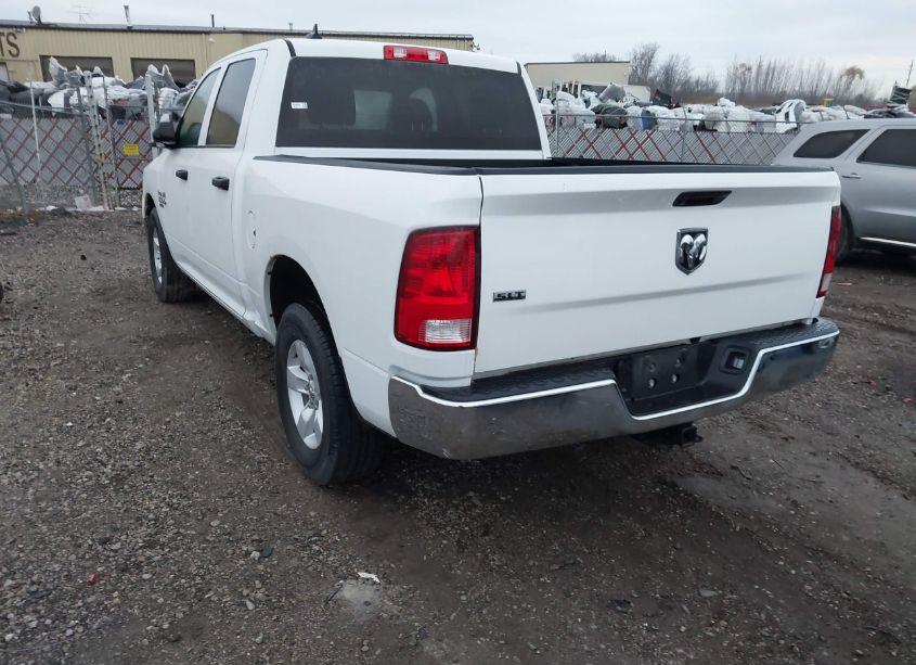 Photo 3 of 2022 Ram 1500 CLASSIC SLT 4X2 5'7 BOX (VIN 1C6RR6LG0NS198154)