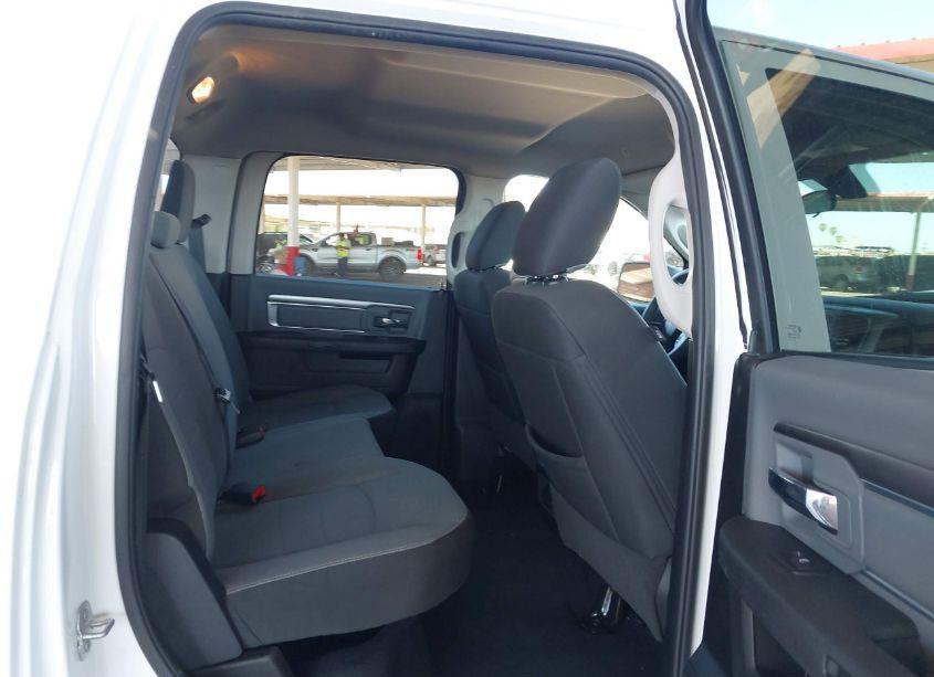 Photo 8 of 2022 Ram 1500 CLASSIC SLT 4X2 5'7 BOX (VIN 1C6RR6LG0NS234893)