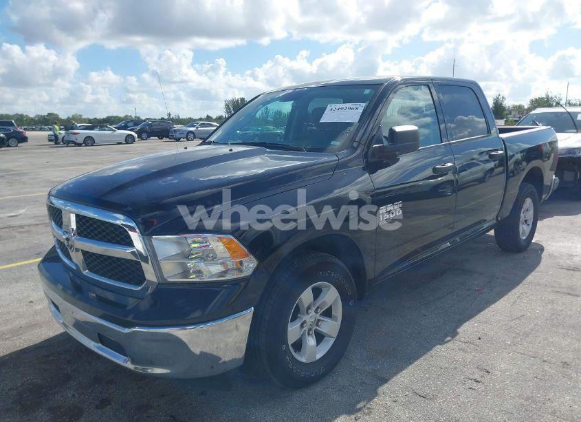 Photo 2 of 2022 Ram 1500 CLASSIC (VIN 1C6RR6LG2NS249301)