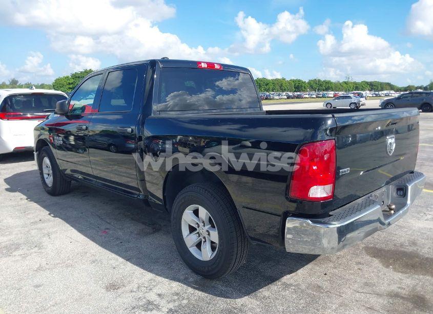 Photo 3 of 2022 Ram 1500 CLASSIC (VIN 1C6RR6LG2NS249301)