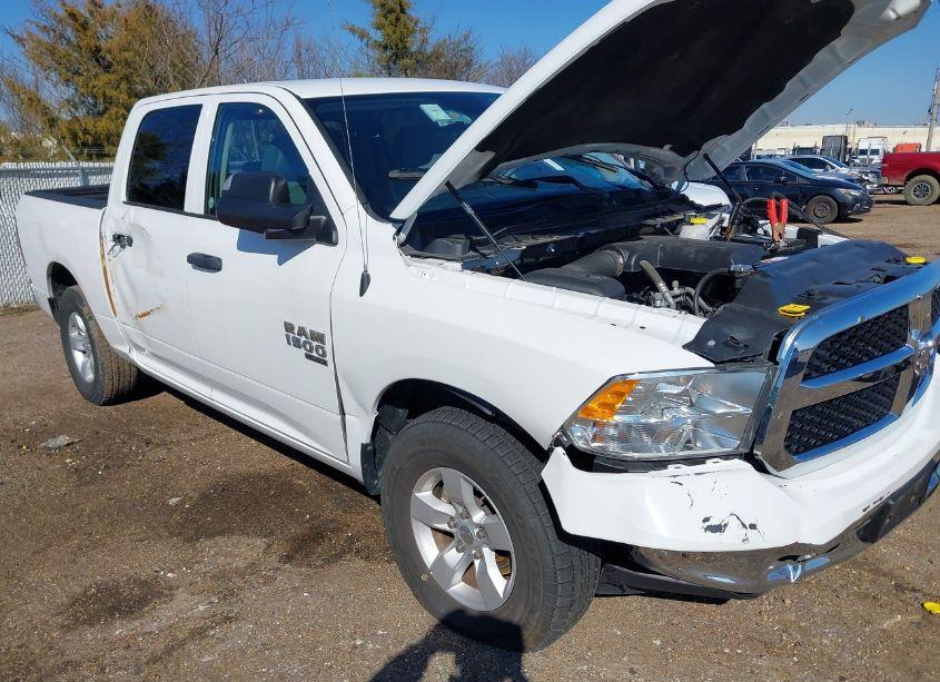 Photo 6 of 2022 Ram 1500 CLASSIC (VIN 1C6RR6LG3NS192641)