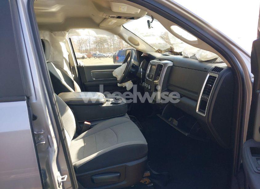 Photo 5 of 2021 Ram 1500 CLASSIC SLT 4X2 5'7 BOX (VIN 1C6RR6LG4MS530160)