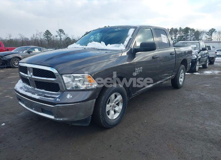 Photo 2 of 2022 Ram 1500 CLASSIC SLT 4X2 5'7 BOX (VIN 1C6RR6LG4NS198545)