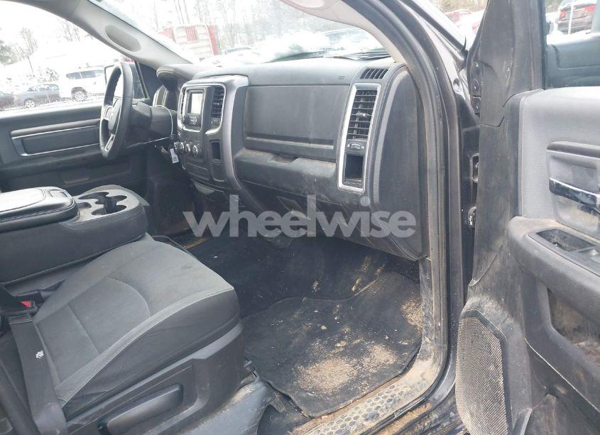 Photo 5 of 2022 Ram 1500 CLASSIC SLT 4X2 5'7 BOX (VIN 1C6RR6LG4NS198545)