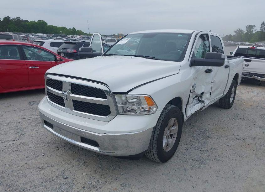 Photo 2 of 2022 Ram 1500 CLASSIC SLT 4X2 5'7 BOX (VIN 1C6RR6LG5NS235084)