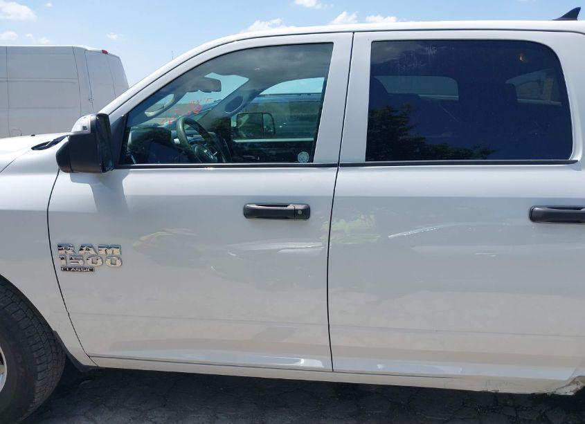 Photo 14 of 2023 Ram 1500 CLASSIC SLT 4X2 5'7 BOX (VIN 1C6RR6LG7PS579485)