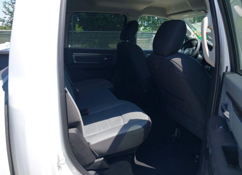 Photo 8 of 2023 Ram 1500 CLASSIC SLT 4X2 5'7 BOX (VIN 1C6RR6LG7PS579485)