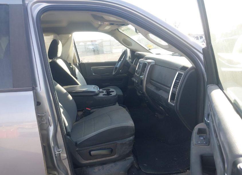 Photo 5 of 2021 Ram 1500 CLASSIC SLT 4X2 5'7 BOX (VIN 1C6RR6LG9MS533801)