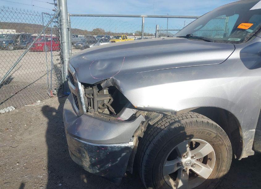 Photo 6 of 2021 Ram 1500 CLASSIC SLT 4X2 5'7 BOX (VIN 1C6RR6LG9MS533801)