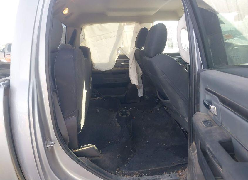 Photo 8 of 2021 Ram 1500 CLASSIC SLT 4X2 5'7 BOX (VIN 1C6RR6LG9MS533801)