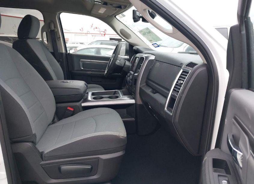 Photo 5 of 2023 Ram 1500 CLASSIC SLT 4X2 5'7 BOX (VIN 1C6RR6LG9PS521362)