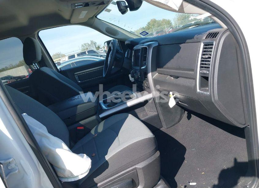 Photo 5 of 2023 Ram 1500 CLASSIC SLT 4X2 5'7 BOX (VIN 1C6RR6LGXPS518812)