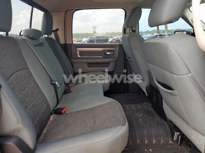 2019 RAM 1500 CLASSIC SLT (VIN 1C6RR6LT1KS546035) main photo