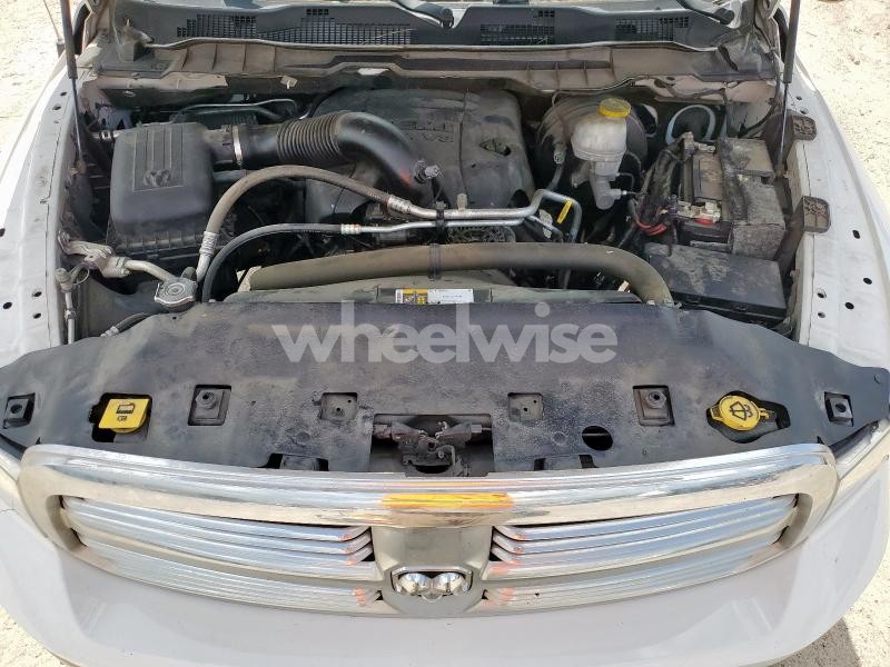 Photo 10 of 2019 RAM 1500 CLASSIC SLT (VIN 1C6RR6LT1KS546035)