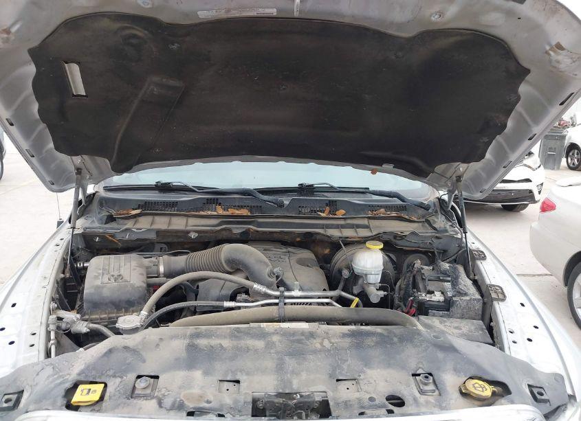 Photo 10 of 2019 Ram 1500 CLASSIC SLT 4X2 5'7 BOX (VIN 1C6RR6LT1KS549145)