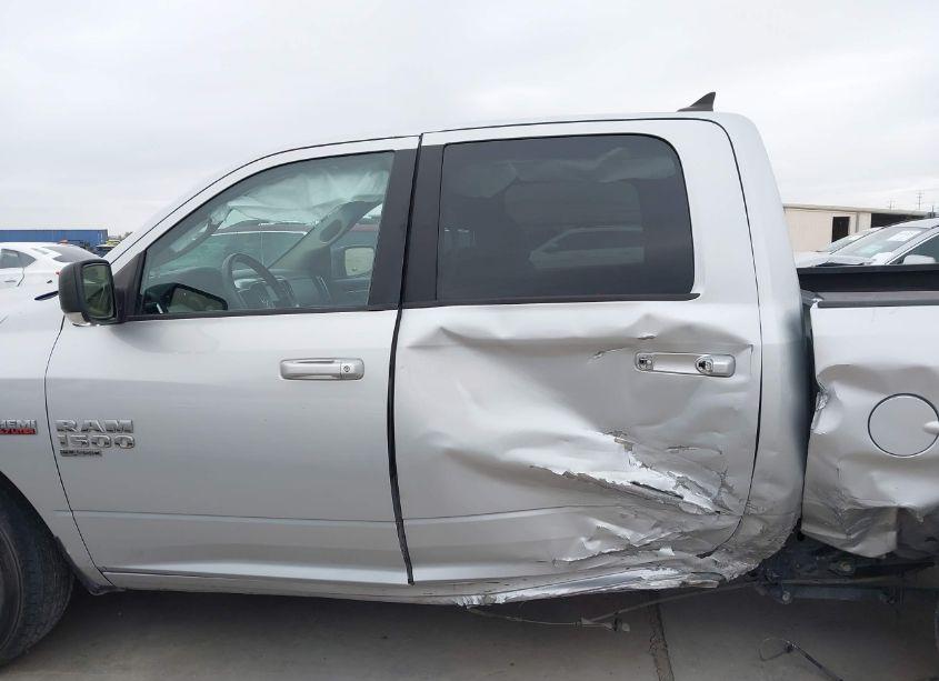 Photo 14 of 2019 Ram 1500 CLASSIC SLT 4X2 5'7 BOX (VIN 1C6RR6LT1KS549145)