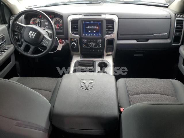 Photo 13 of 2019 RAM 1500 CLASSIC SLT (VIN 1C6RR6LT2KS537182)