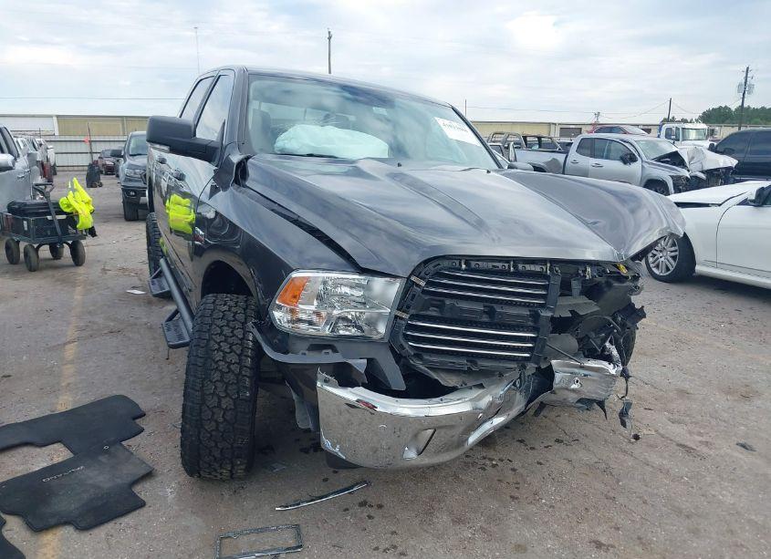 2019 Ram 1500 CLASSIC LONE STAR 4X2 5'7 BOX (VIN 1C6RR6LT5KS573724) main photo