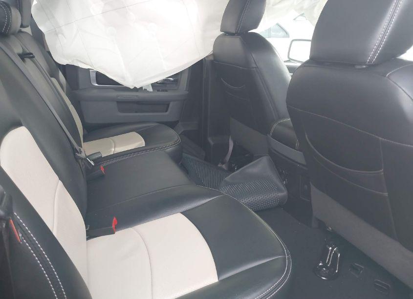 Photo 8 of 2019 Ram 1500 CLASSIC LONE STAR 4X2 5'7 BOX (VIN 1C6RR6LT5KS573724)