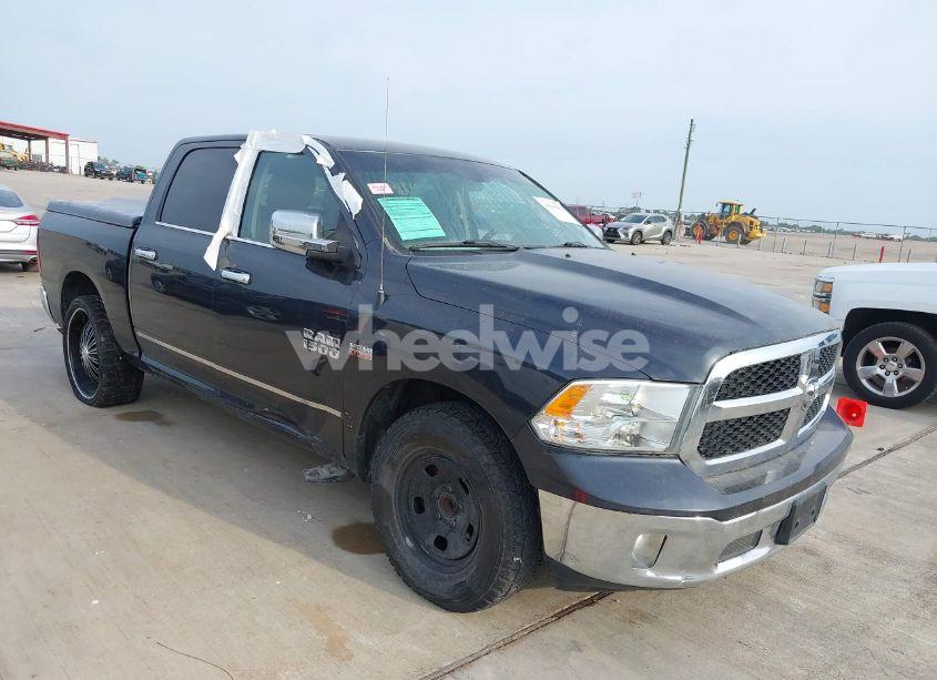 2018 Ram 1500 SLT 4X2 5'7 BOX (VIN 1C6RR6LT6JS314707) main photo