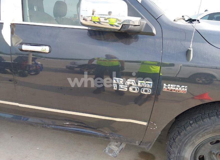 Photo 6 of 2018 Ram 1500 SLT 4X2 5'7 BOX (VIN 1C6RR6LT6JS314707)