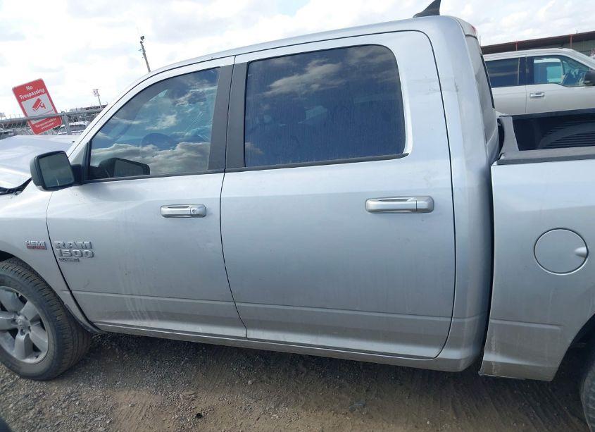 Photo 15 of 2019 Ram 1500 CLASSIC LONE STAR 4X2 5'7 BOX (VIN 1C6RR6LT6KS573957)