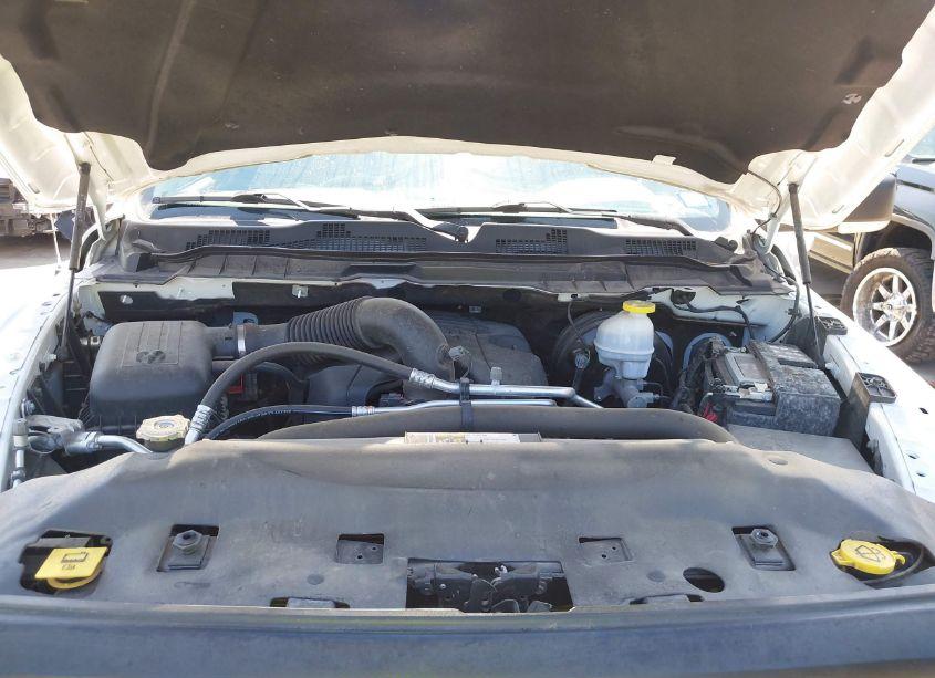 Photo 10 of 2019 Ram 1500 CLASSIC WARLOCK 4X2 5'7 BOX (VIN 1C6RR6LT6KS685657)