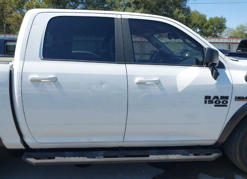 Photo 13 of 2019 Ram 1500 CLASSIC WARLOCK 4X2 5'7 BOX (VIN 1C6RR6LT6KS685657)