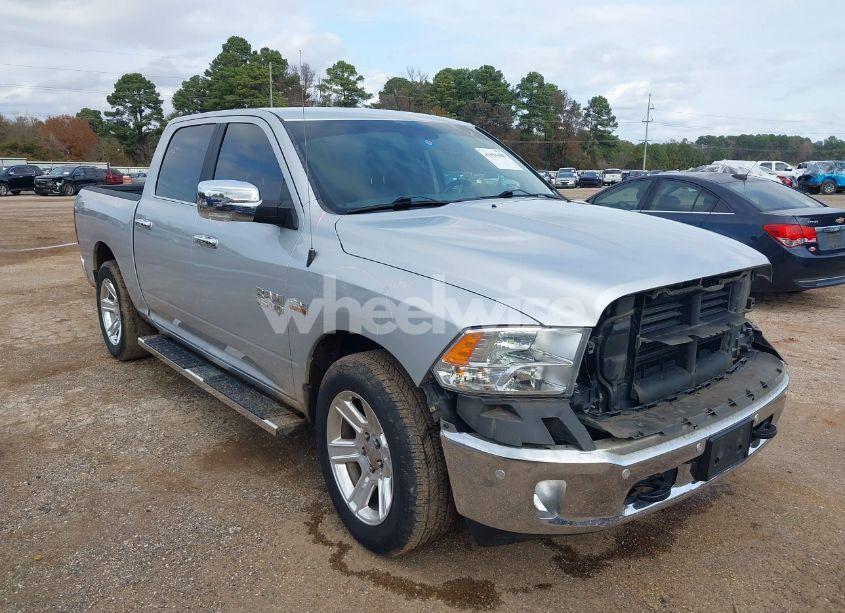 2017 Ram 1500 LONE STAR SILVER 4X2 5'7 BOX (VIN 1C6RR6LT7HS683800) main photo