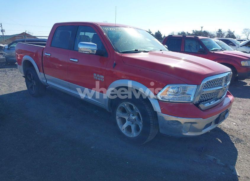 2017 Ram 1500 LARAMIE 4X2 5'7 BOX (VIN 1C6RR6NG8HS765082) main photo