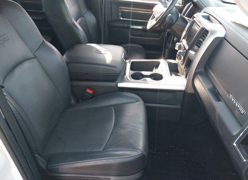 Photo 5 of 2016 Ram 1500 LARAMIE (VIN 1C6RR6NG9GS170112)