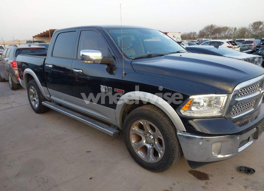 2015 Ram 1500 LARAMIE (VIN 1C6RR6NM6FS623820) main photo